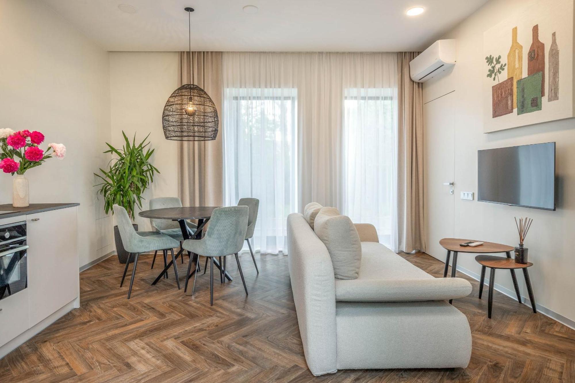 Green House Downtown Apartments With Private Free Parking And Bike Storage Klaipėda Exteriér fotografie