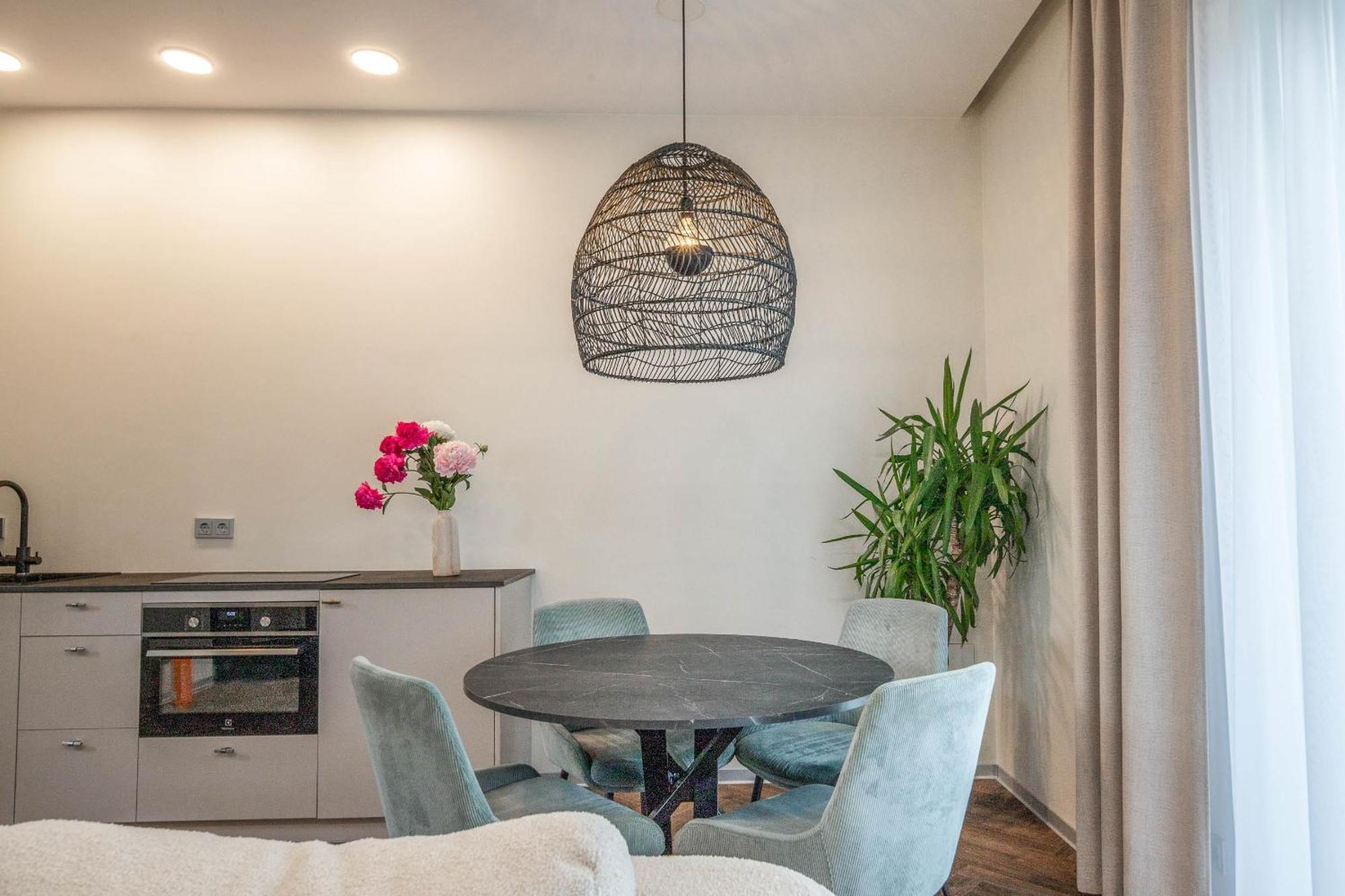 Green House Downtown Apartments With Private Free Parking And Bike Storage Klaipėda Exteriér fotografie